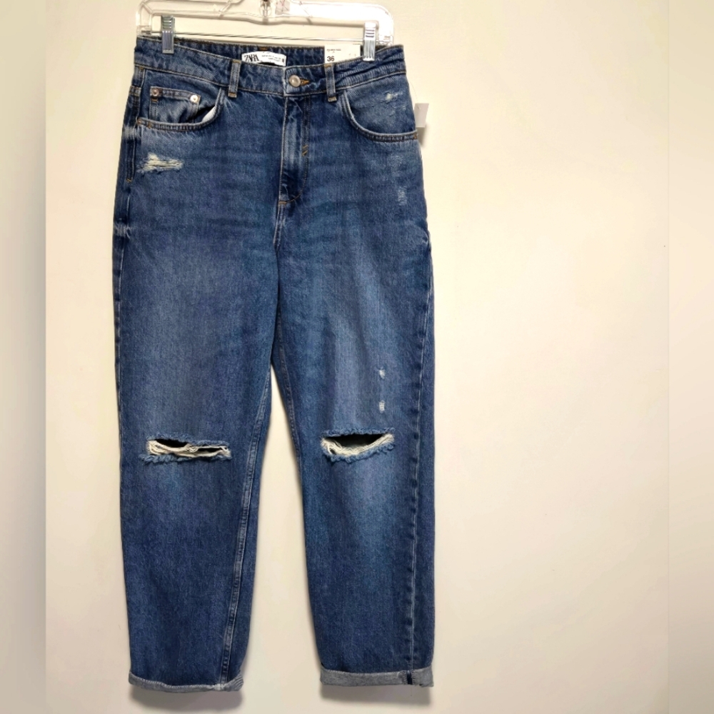 ✨️ Brand new Zara Womens Relaxed Rigid distressed jeans -Size 4